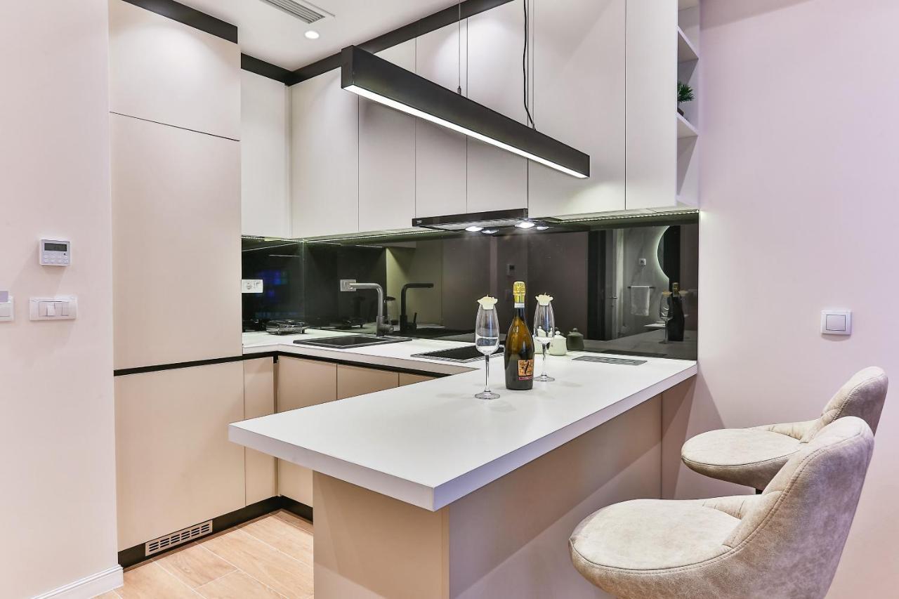 La Fiaba Rafailovici Apartment Exteriör bild