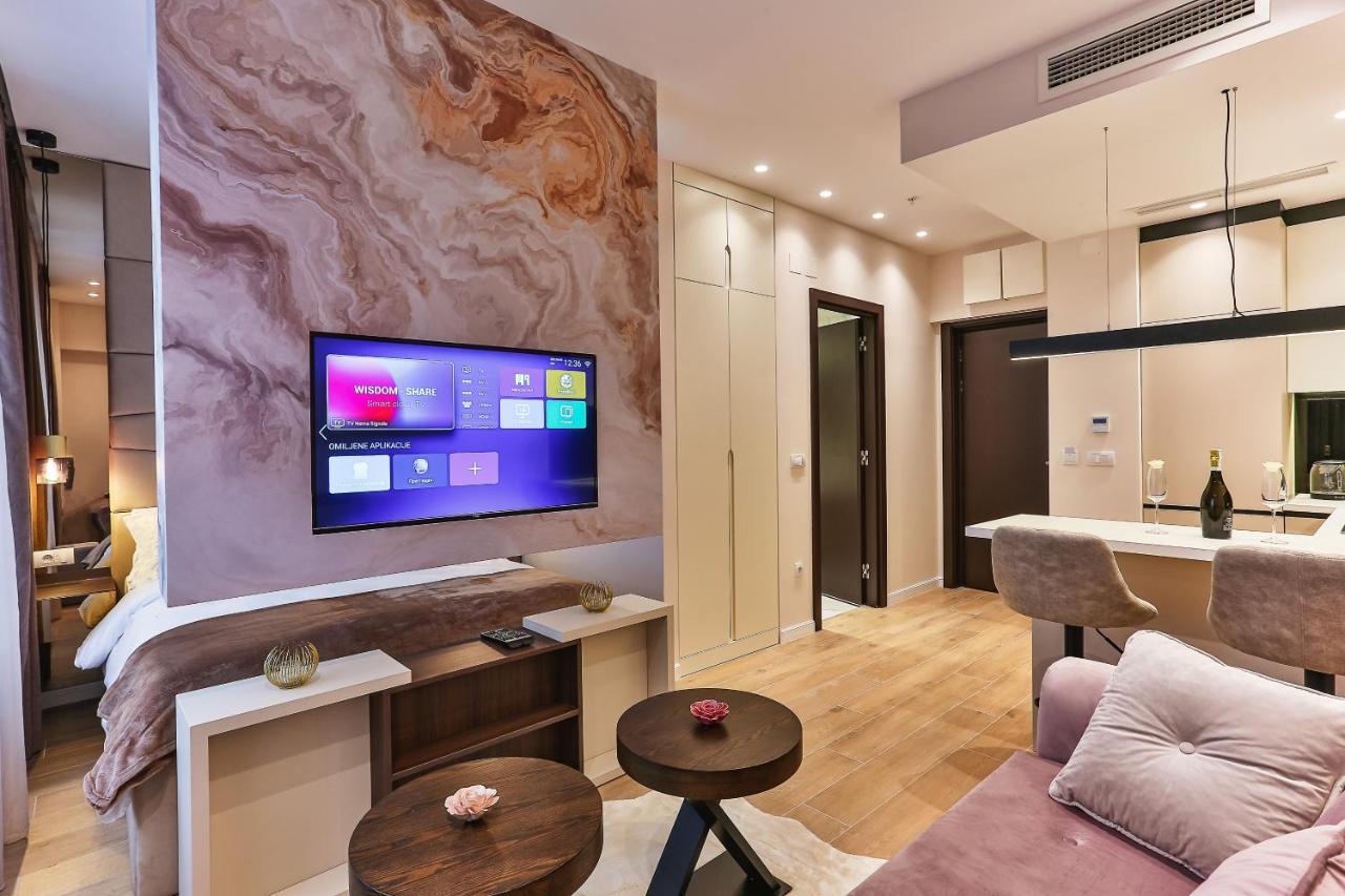 La Fiaba Rafailovici Apartment Exteriör bild